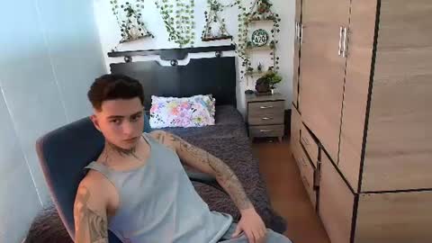 santi_ss online show from 06/11/26, 04:49