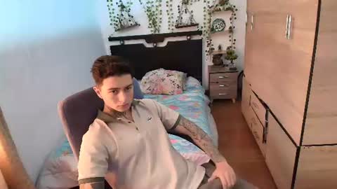 santi_ss online show from 06/28/26, 01:17