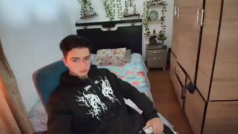 santi_ss online show from 07/02/26, 04:13