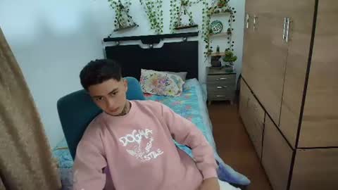 santi_ss online show from 07/08/26, 12:59