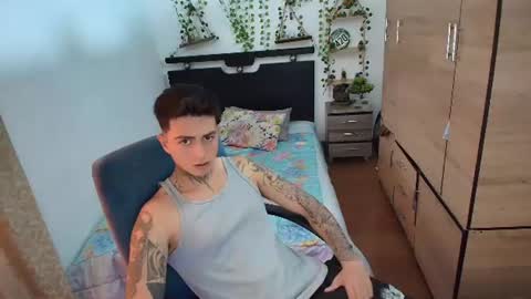 santi_ss online show from 07/13/26, 04:21