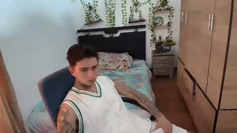 santi_ss online show from 07/26/26, 04:47