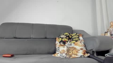 Snapshot of santi_xximo chatting on 09/24/25, 01:31 Santiago online show from 09/24/25, 01:31