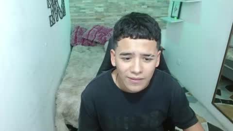 Snapshot of santiago_acosta chatting on 06/11/26, 04:32 Santiago online show from 06/11/26, 04:32