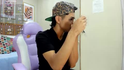 santiago_johnson_ online show from 09/15/25, 01:22