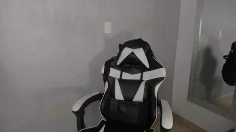 Snapshot of santiceballo chatting on 10/10/25, 08:08 Julius Novachrono  online show from 10/10/25, 08:08