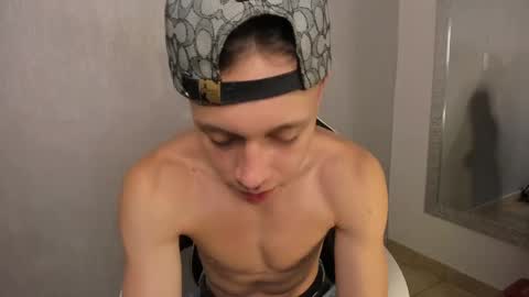 Snapshot of santiceballo chatting on 10/17/25, 07:38 Julius Novachrono  online show from 10/17/25, 07:38