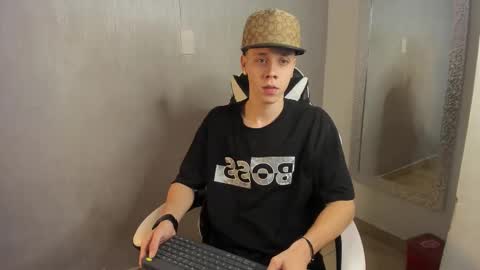 Snapshot of santiceballo chatting on 11/03/25, 11:33 Julius Novachrono  online show from 11/03/25, 11:33