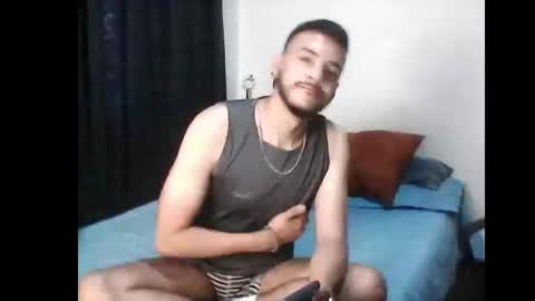 Snapshot of santiexxx chatting on 09/27/25, 09:20 santiexxx online show from 09/27/25, 09:20