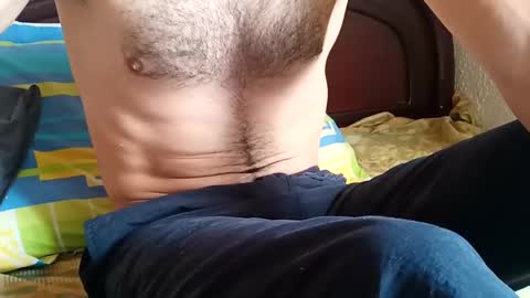 Snapshot of santifun33 chatting on 12/12/24, 04:32 Santiago online show from 12/12/24, 04:32