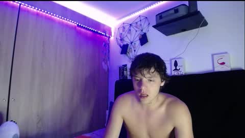 Snapshot of santii_rose chatting on 01/12/26, 10:37 Santii online show from 01/12/26, 10:37