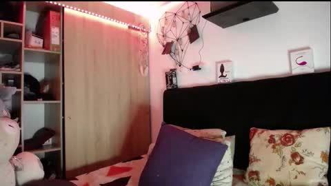 Snapshot of santii_rose chatting on 02/21/26, 02:23 Santii online show from 02/21/26, 02:23