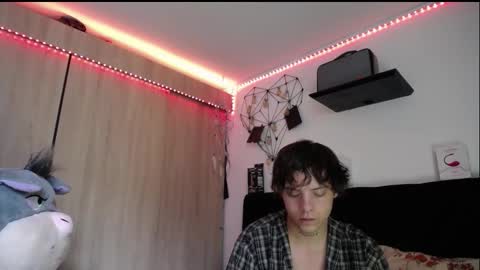 Snapshot of santii_rose chatting on 02/25/26, 12:37 Santii online show from 02/25/26, 12:37