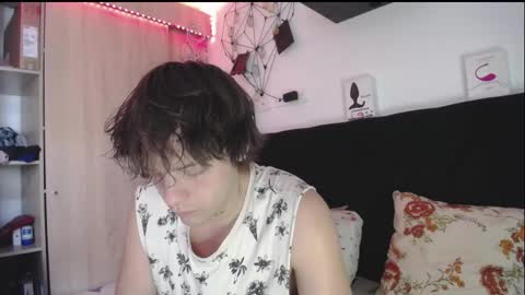 Snapshot of santii_rose chatting on 03/05/26, 06:59 Santii online show from 03/05/26, 06:59
