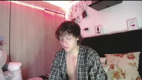 Snapshot of santii_rose chatting on 03/12/26, 11:38 Santii online show from 03/12/26, 11:38
