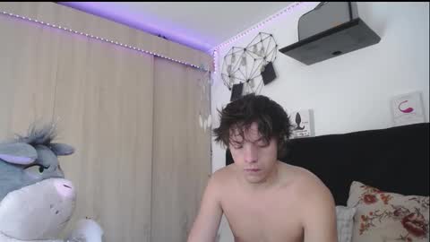 Snapshot of santii_rose chatting on 03/15/26, 12:44 Santii online show from 03/15/26, 12:44