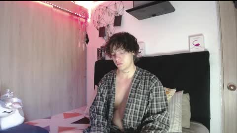Snapshot of santii_rose chatting on 04/30/26, 11:05 Santii online show from 04/30/26, 11:05