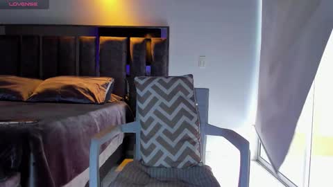 Snapshot of santin_seans chatting on 09/30/25, 02:44 Santiago Seans online show from 09/30/25, 02:44