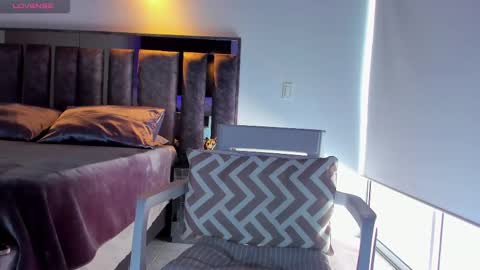 Snapshot of santin_seans chatting on 10/02/25, 03:19 Santiago Seans online show from 10/02/25, 03:19