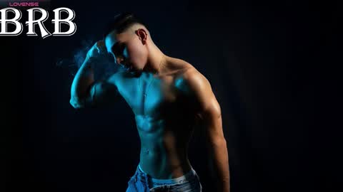 Snapshot of santin_seans chatting on 10/31/25, 11:00 Santiago Seans online show from 10/31/25, 11:00