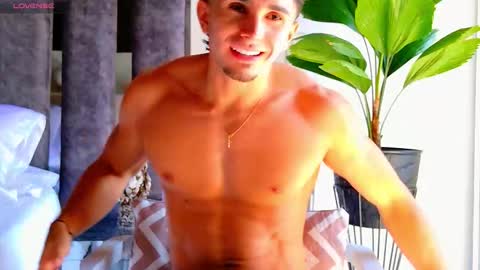 Santiago Seans online show from 01/18/26, 02:32