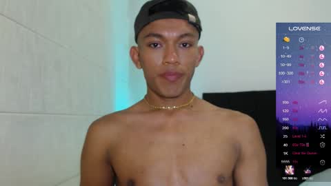 Snapshot of santinaugthy chatting on 12/03/25, 01:24 santi online show from 12/03/25, 01:24