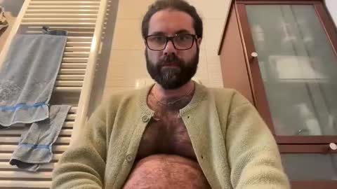 Snapshot of santopelo chatting on 12/21/24, 01:53 santopelo online show from 12/21/24, 01:53