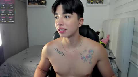 Mr. Santiago online show from 12/16/25, 01:27