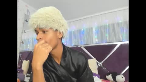 santy online show from 11/10/25, 02:43