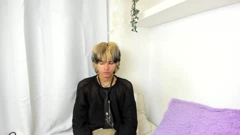 kitty online show from 12/19/24, 05:29