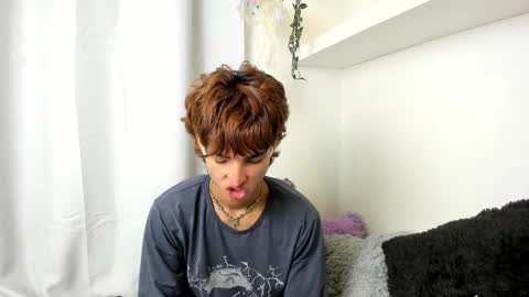 kitty online show from 01/06/25, 03:31