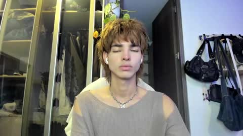 kitty online show from 01/27/25, 11:54