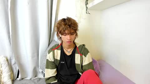 kitty online show from 02/13/25, 05:16