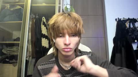 kitty online show from 03/04/25, 02:49