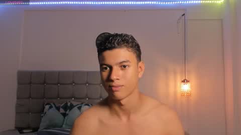 Snapshot of santy_stump chatting on 11/16/25, 08:47 santy_stump online show from 11/16/25, 08:47