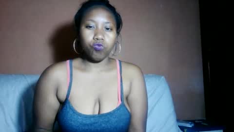 Snapshot of sanyah513 chatting on 05/13/26, 08:01 sanya online show from 05/13/26, 08:01