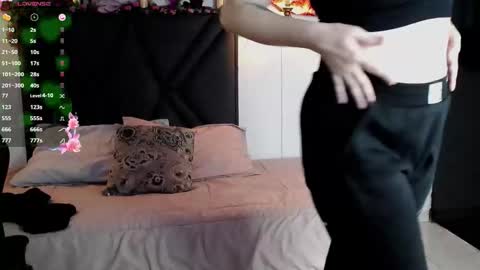 Snapshot of sanyaseraphine0 chatting on 09/26/25, 07:29 sanyaseraphine0 online show from 09/26/25, 07:29