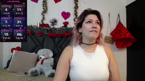 sanyaseraphine0 online show from 02/18/26, 08:49