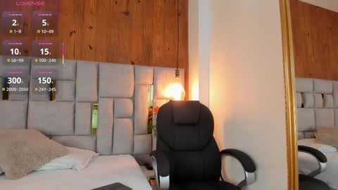 Snapshot of saori_newman chatting on 09/30/25, 11:59 Saori online show from 09/30/25, 11:59