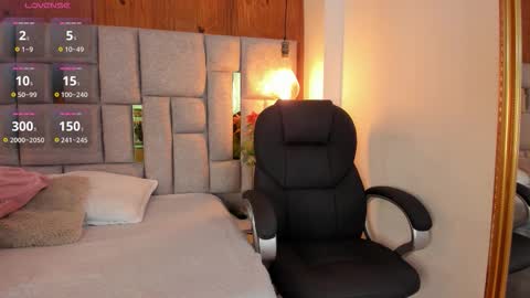 Snapshot of saori_newman chatting on 10/10/25, 11:31 Saori online show from 10/10/25, 11:31