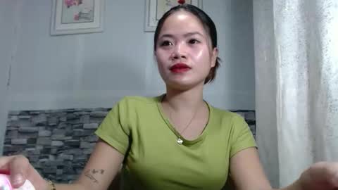 sapphire_amora online show from 12/01/25, 02:00