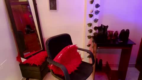 Carla online show from 11/29/25, 12:02