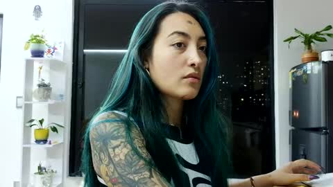Snapshot of sapphire_mei866 chatting on 05/12/26, 12:08 safir online show from 05/12/26, 12:08