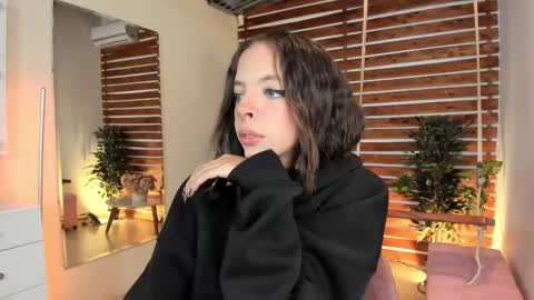 Valerin online show from 02/25/25, 11:44