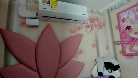 Snapshot of sara__brunette chatting on 06/08/26, 03:29 SARA online show from 06/08/26, 03:29