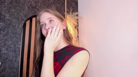 sara__jones_ online show from 01/06/25, 01:31