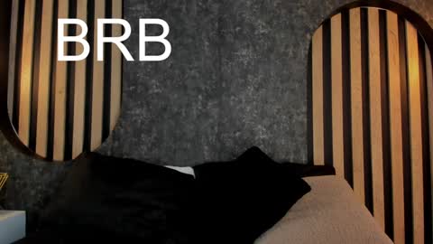 sara__jones_ online show from 01/15/25, 03:07