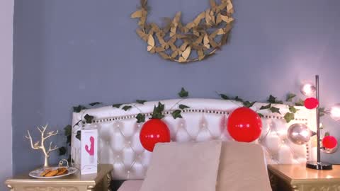 Sara online show from 12/30/24, 03:58