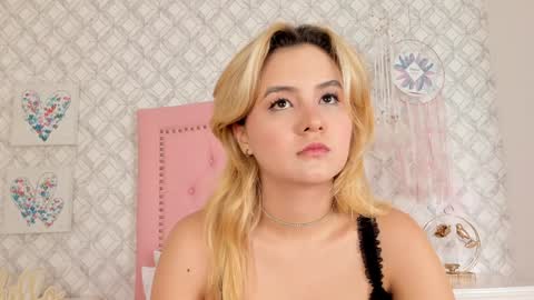 Sara online show from 01/18/25, 03:42