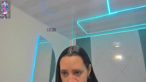 sara allenx online show from 03/10/25, 11:42